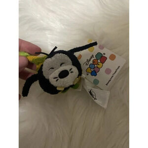 Disney Mini Tsum Tsum Goofy 90 #3 Goofy New With Tags Yellow & Black, Birthday